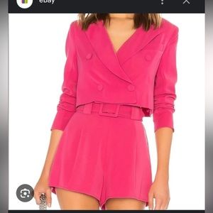 Lovers and friends belted city short